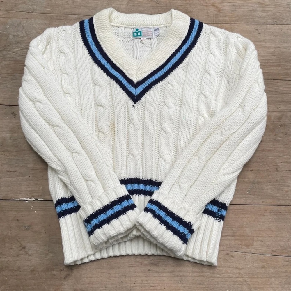 Vintage cream cricket knit sweater